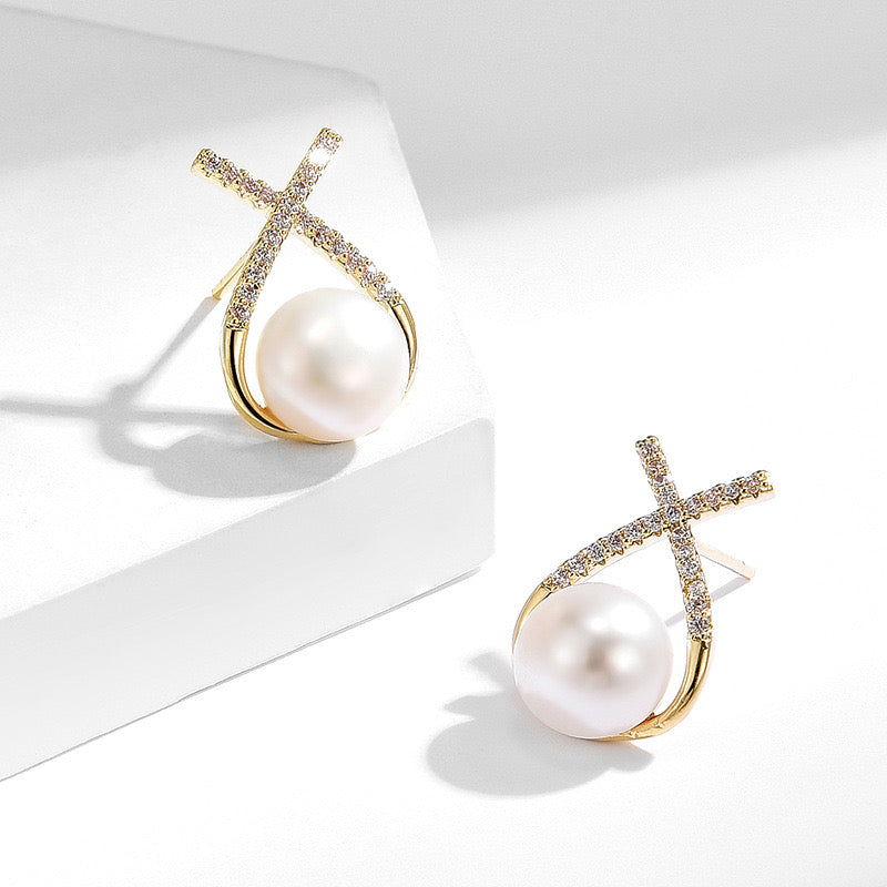 SUPER OFFER: PEARL EARRINGS (PLACED GOLD) AT 70%