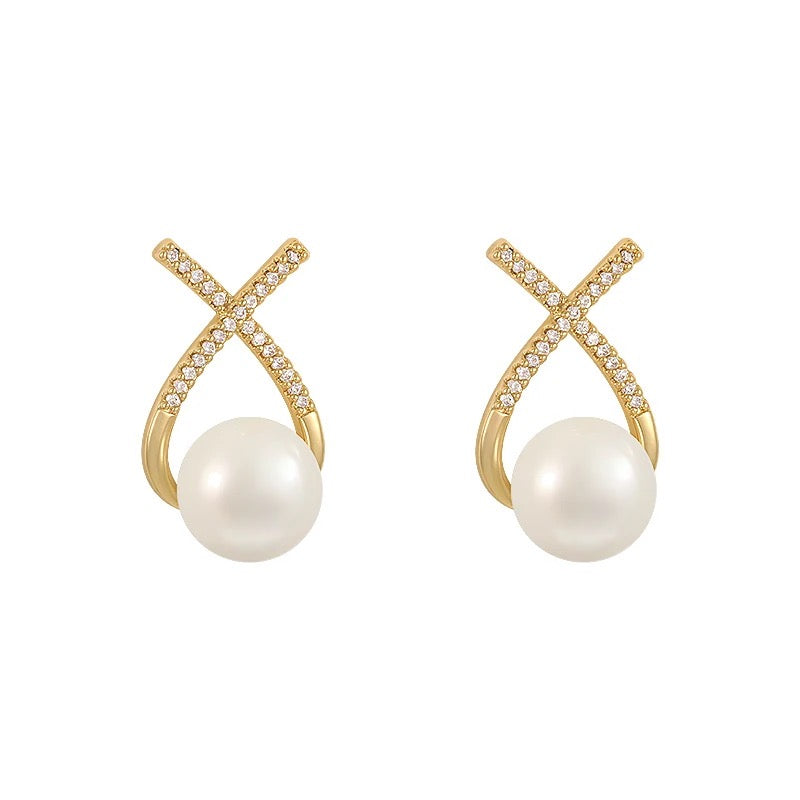 SUPER OFFER: PEARL EARRINGS (PLACED GOLD) AT 70%